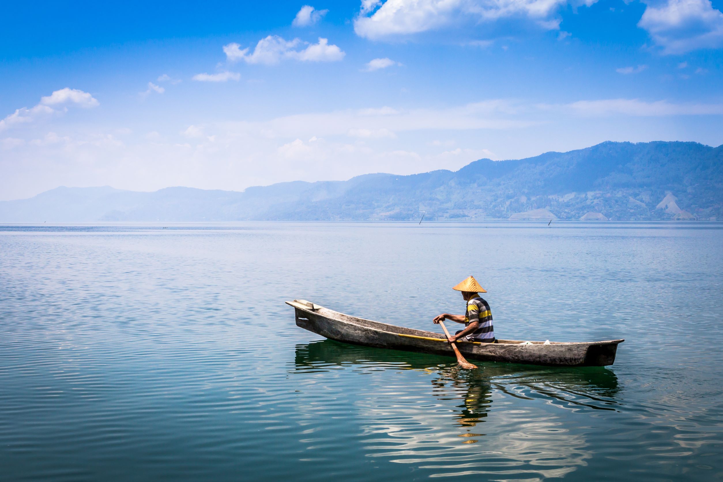 Healing di Danau Toba ? Nikmati Keindahan Alam Danau Toba dengan Melakukan 7 Aktivitas Berikut Ini!